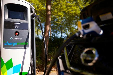 Mineralölkonzern BP investiert in Elektromobilität