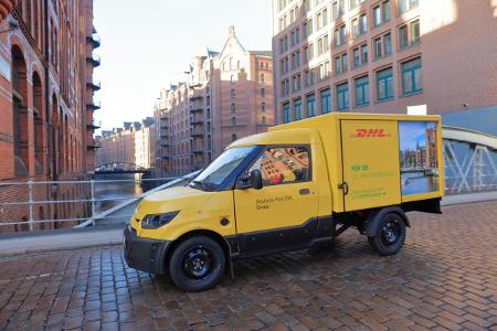 Hamburg kooperiert mit Post bei Elektromobilität