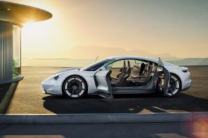 Porsches E-Mission beginnt in Norwegen