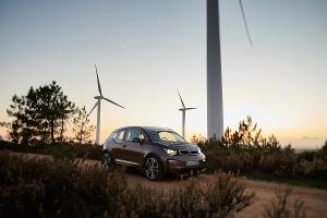 BMW blickt auf Rekordmonat bei E-Fahrzeugen