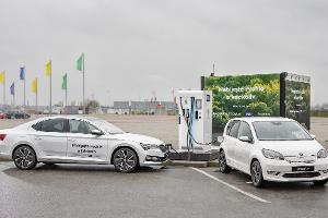 Škoda testet innovative Schnellladesäulen in Prag