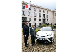 Japans Botschaft testet Mirai