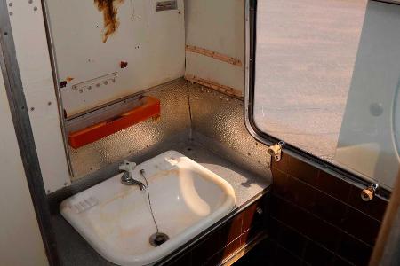 Kaufen Sie dieses irre Vintage-Wohnmobil mit Porsche-Antrieb, werden Sie zum #VanLife Boss