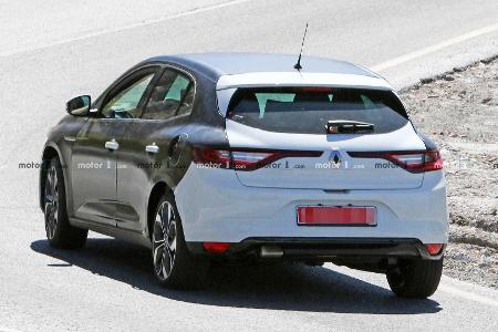 Renault Megane Hybrid (2020) Erlkönig erwischt