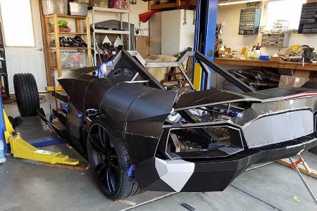 Physiker und sein Sohn 3D-drucken einen Lamborghini Aventador
