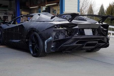 Physiker und sein Sohn 3D-drucken einen Lamborghini Aventador