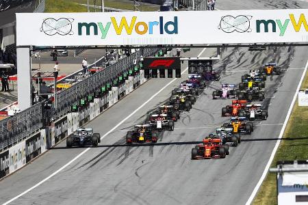 Der Start in Österreich: Max Verstappen steht weit vorne, kommt aber schlecht weg