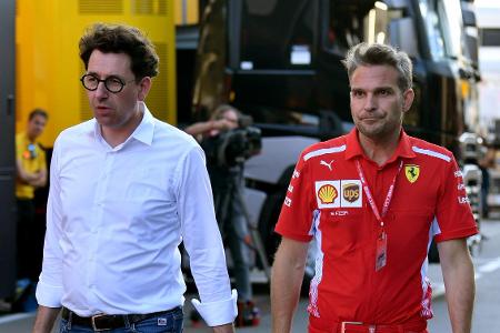 Kurz vor dem Urteil: Ferrari-Teamchef Mattia Binotto mit Bernd Fisa