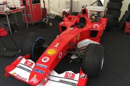 Damon Hill im Auto des Rivalen: Goodwood feiert Michael Schumacher