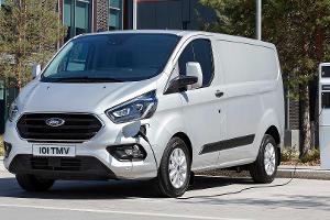 Ford Transit Custom und Tourneo Custom jetzt als Plug-in-Hybrid