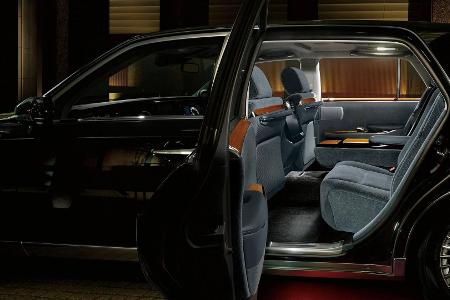 Toyota Century Cabriolet für den neuen japanischen Kaiser