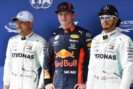Valtteri Bottas, Polesetter Max Verstappen und Lewis Hamilton nach dem Qualifying