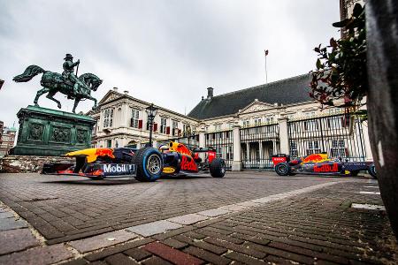 Backstage: Red-Bull-Filmtag in den Niederlanden mit Verstappen