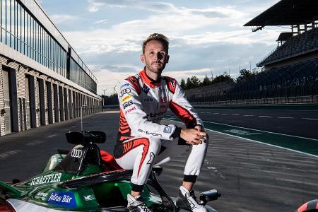 Rene Rast zum ersten Mal im Formel-E-Auto von Audi