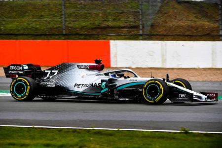 Erste Fahrbilder vom neuen Mercedes W11