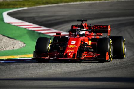 Erste Fotos von Sebastian Vettel im Ferrari SF1000