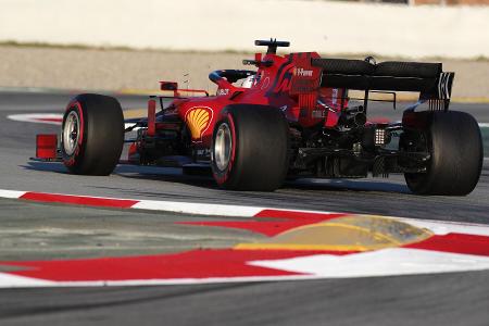 Erste Fotos von Sebastian Vettel im Ferrari SF1000