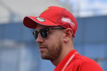 Sebastian Vettel hat ein Selfie mit Angela Merkel