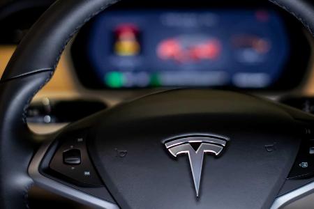 Tesla-Update: Mehr Reichweite, verbesserte Navigation und mehr.