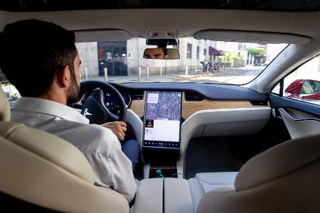 Tesla-Update: Mehr Reichweite, verbesserte Navigation und mehr.