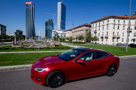 Tesla-Update: Mehr Reichweite, verbesserte Navigation und mehr.