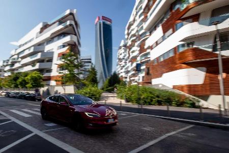 Tesla-Update: Mehr Reichweite, verbesserte Navigation und mehr.