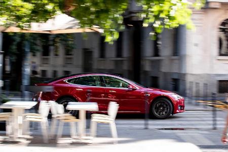 Tesla-Update: Mehr Reichweite, verbesserte Navigation und mehr.