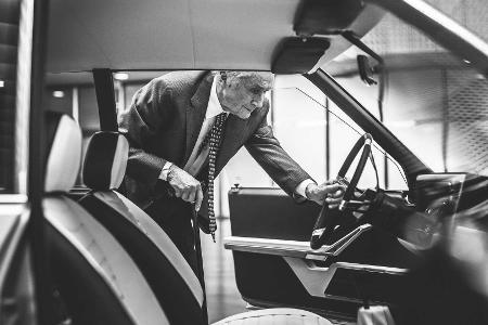 BMW 2200ti Garmisch: Bertone-Studie feiert Wiedergeburt in Villa d'Este