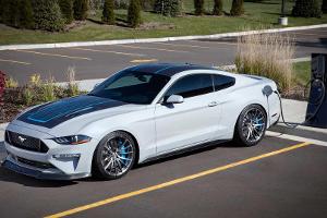 Ford Mustang Lithium mit über 900 PS starkem Elektroantrieb