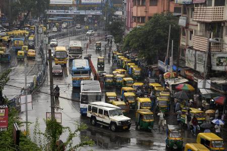 India Thundershower occurred in Kolkata View of street and ...