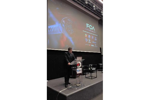 FCA zeigt Ideen für mehr Sicherheit durch Car-to-X-Kommunikation