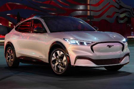 Ford Mustang Mach-E: Elektro-SUV mit bis zu 600 km WLTP-Reichweite