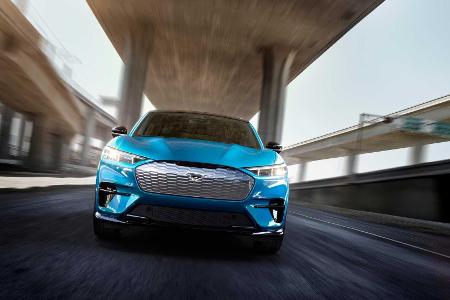 Ford Mustang Mach-E: Elektro-SUV mit bis zu 600 km WLTP-Reichweite