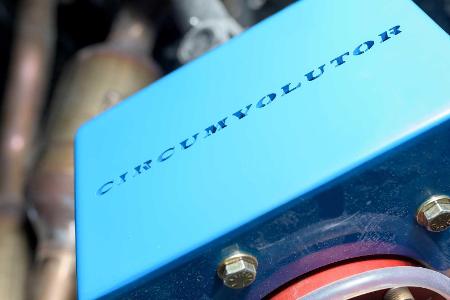 EarthCruiser zeigt neue EXP und FX Expeditionsfahrzeuge mit V8