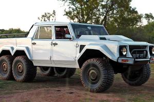 Lamborghini LM002 6x6 Rendering: Offroad-Wahnsinn für alle