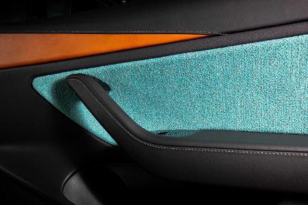 Vilner pimpt Tesla Model 3-Interieur mit Hahnentrittmuster und viel Türkis