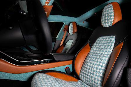 Vilner pimpt Tesla Model 3-Interieur mit Hahnentrittmuster und viel Türkis