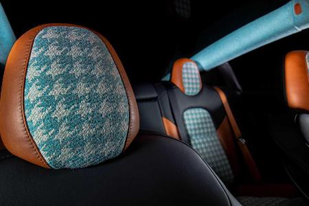 Vilner pimpt Tesla Model 3-Interieur mit Hahnentrittmuster und viel Türkis