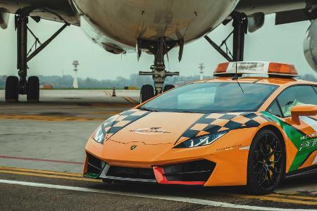 Lamborghini Huracán RWD als Follow-Me Car am Flughafen Bologna