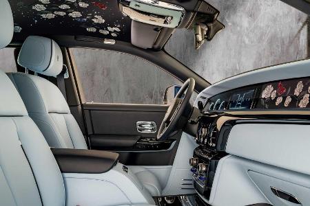 Rolls-Royce Rose Phantom: Luxus mit aufwendigen Rosen-Stickereien