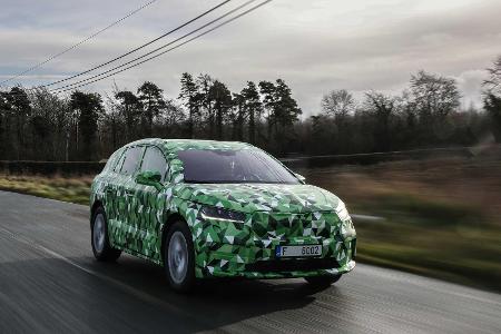 Skoda Enyaq iV: Offizielle Erlkönig-Bilder und Infos zum neuen Elektro-SUV