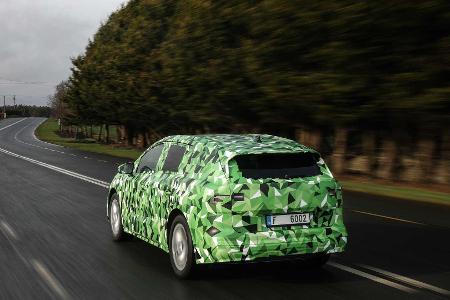 Skoda Enyaq iV: Offizielle Erlkönig-Bilder und Infos zum neuen Elektro-SUV