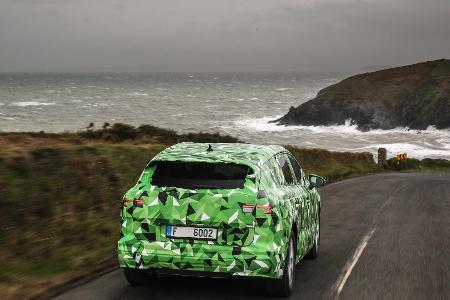 Skoda Enyaq iV: Offizielle Erlkönig-Bilder und Infos zum neuen Elektro-SUV