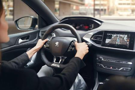 Peugeot 308 bekommt Instrumentendisplay und neue Ausstattungsversionen