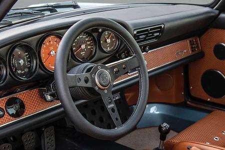 Singer Octagon Comission 911 sieht von außen und innen zum Niederknien aus