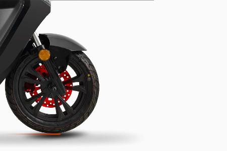 Futura Robo: Highspeed-Elektroroller schafft 75 km/h