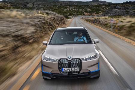 Aus BMW Vision iNext wird BMW iX: Elektro-SUV kommt Ende 2021