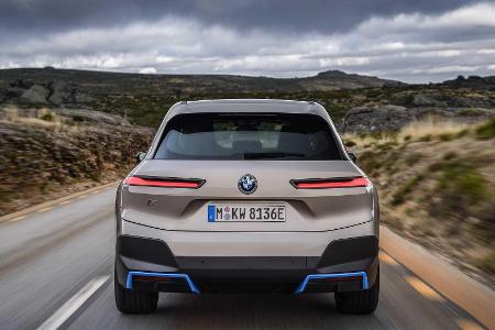 Aus BMW Vision iNext wird BMW iX: Elektro-SUV kommt Ende 2021