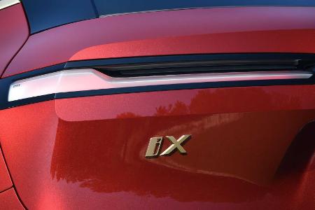 Aus BMW Vision iNext wird BMW iX: Elektro-SUV kommt Ende 2021