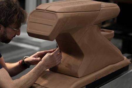 Aus BMW Vision iNext wird BMW iX: Elektro-SUV kommt Ende 2021